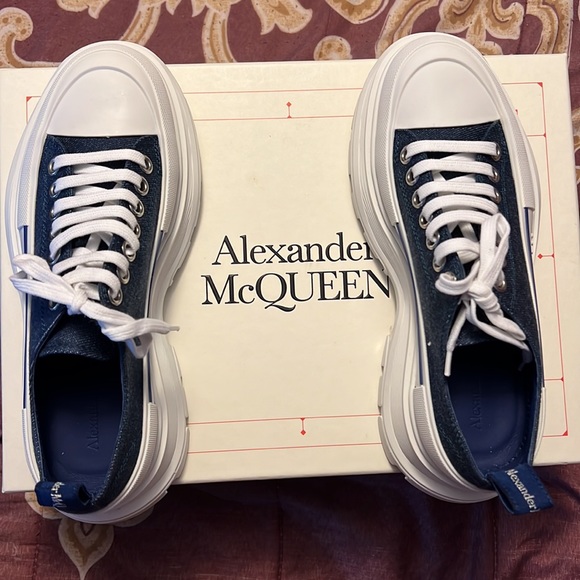 Alexander McQueen sneakers - Picture 2 of 8